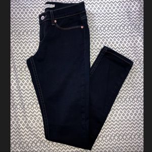 Won’t last!! Great deal!! Levi’s 524 Skinny Jeans